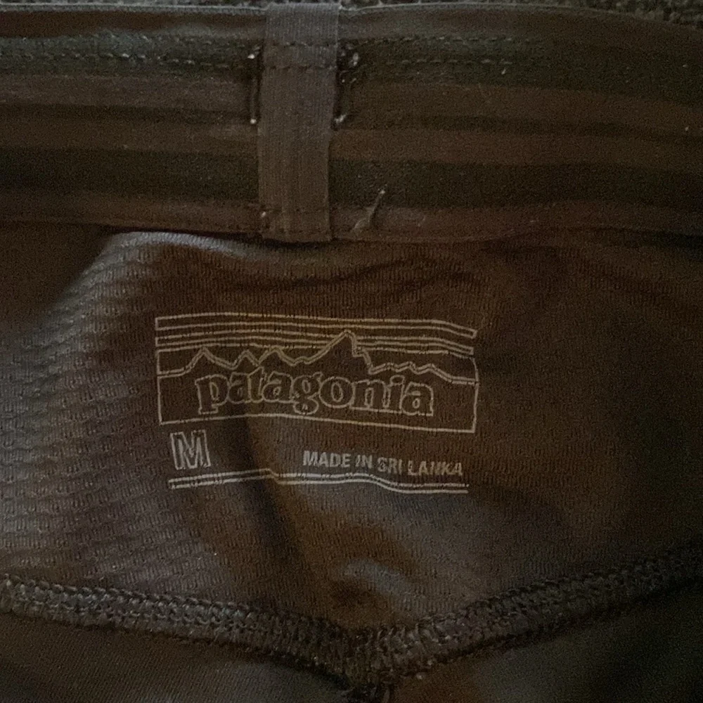 Patagonia Women’s Endless Run 7/8 Tights - Picture 2 of 2